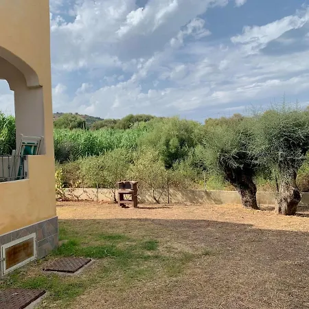 בית נופש Casa Mirto, Ground Floor, Borgo Solita - Iun P6978 בודוני