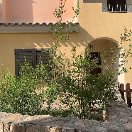 בית נופש Casa Mirto, Ground Floor, Borgo Solita - Iun P6978 בודוני