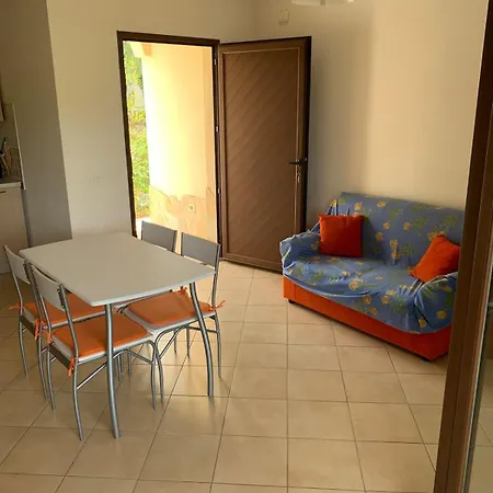 Casa Mirto, Ground Floor, Borgo Solita - Iun P6978 * בודוני