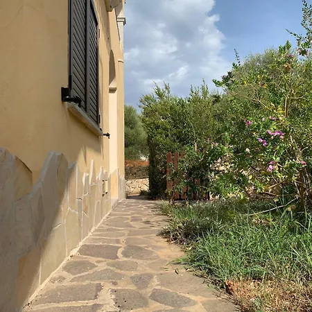 בית נופש Casa Mirto, Ground Floor, Borgo Solita - Iun P6978 בודוני